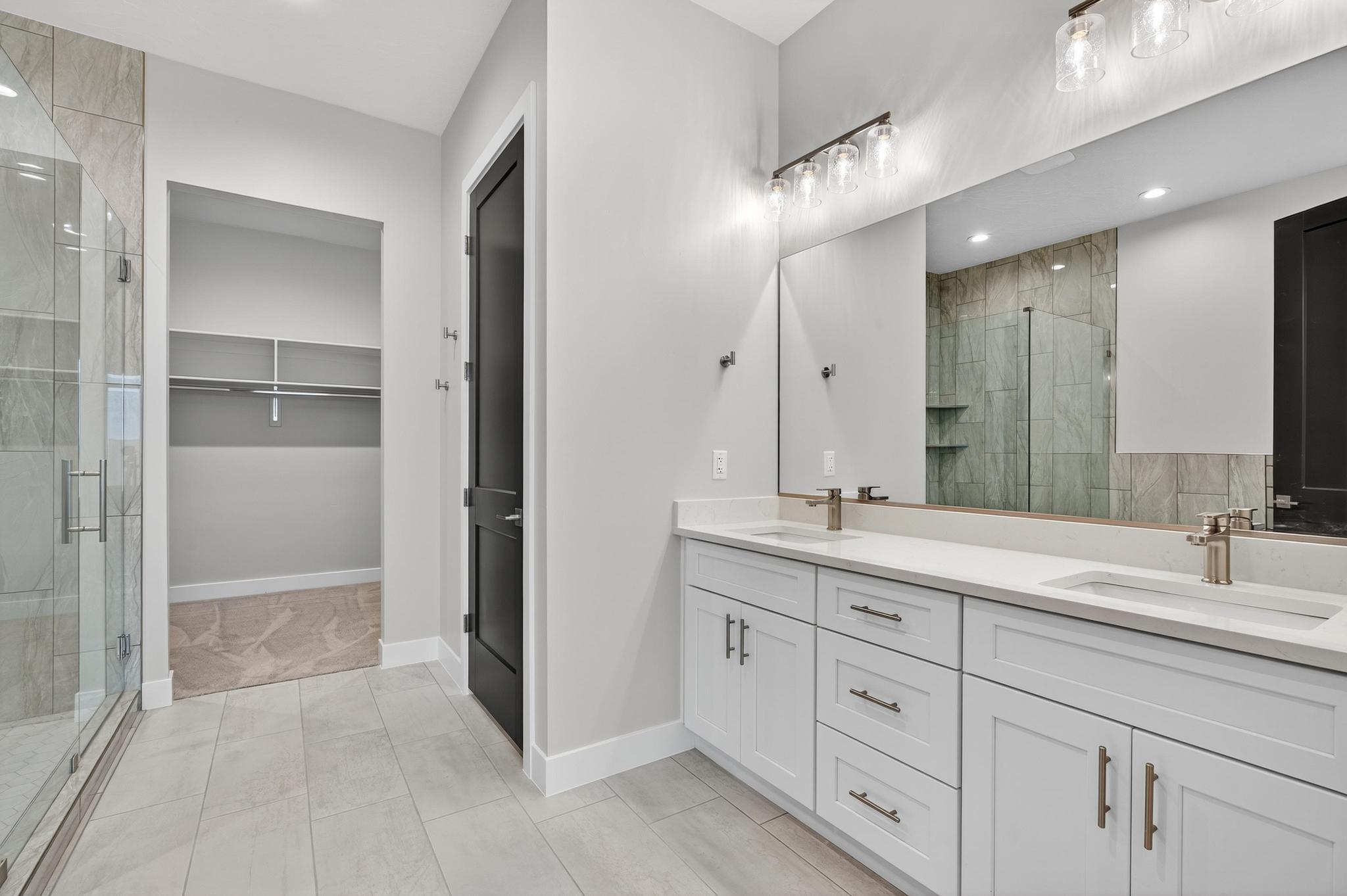 HILLSIDE ESTATES - Residential