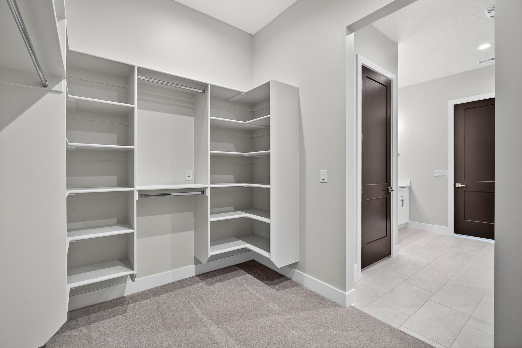 HILLSIDE ESTATES - Residential