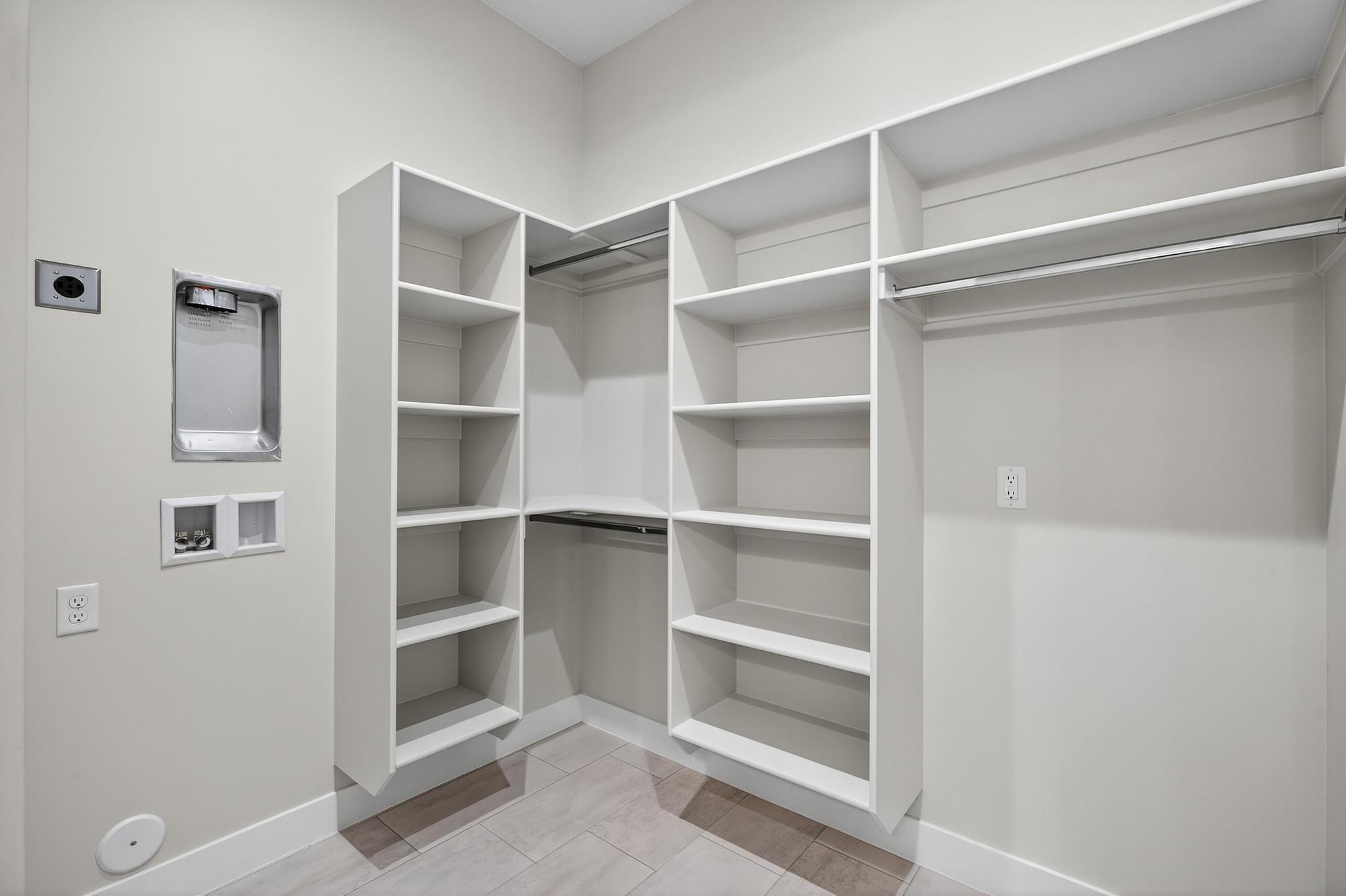 HILLSIDE ESTATES - Residential