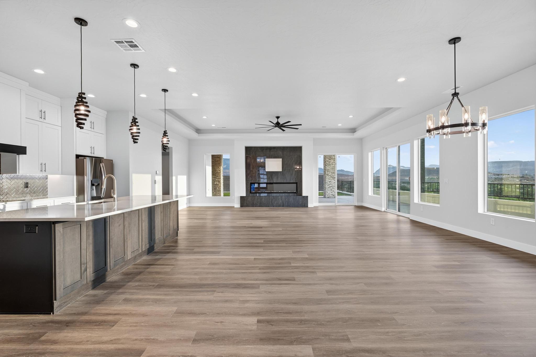 HILLSIDE ESTATES - Residential