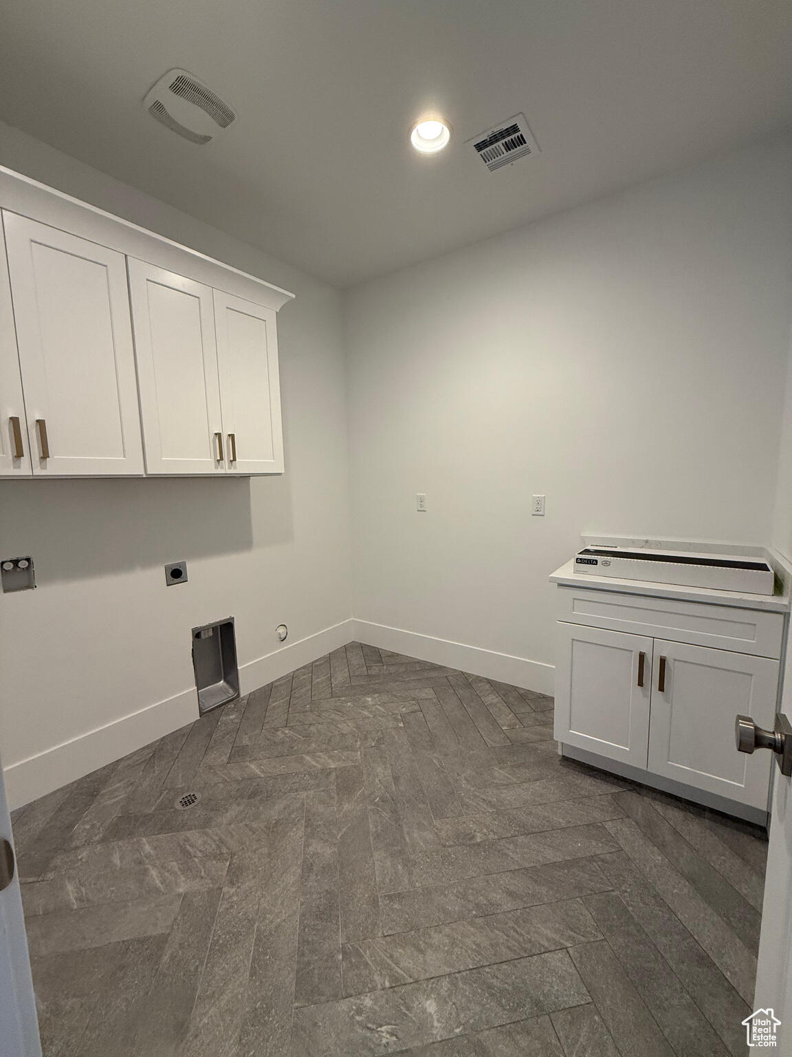 HAWKEYE POINTE SUB - Residential