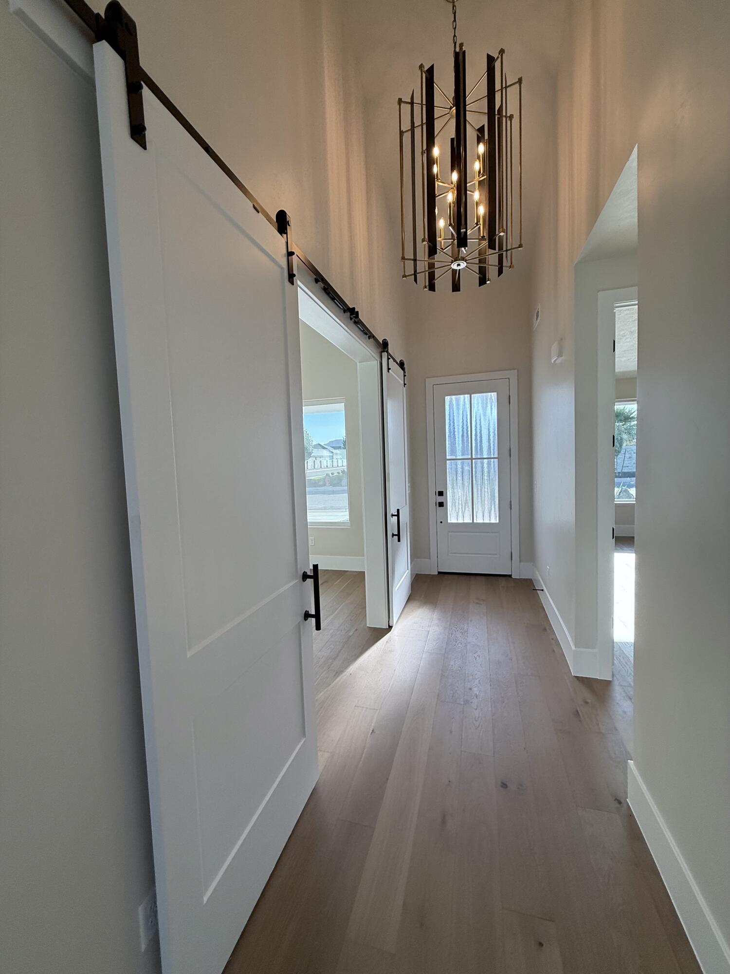 HAWKEYE POINTE SUB - Residential