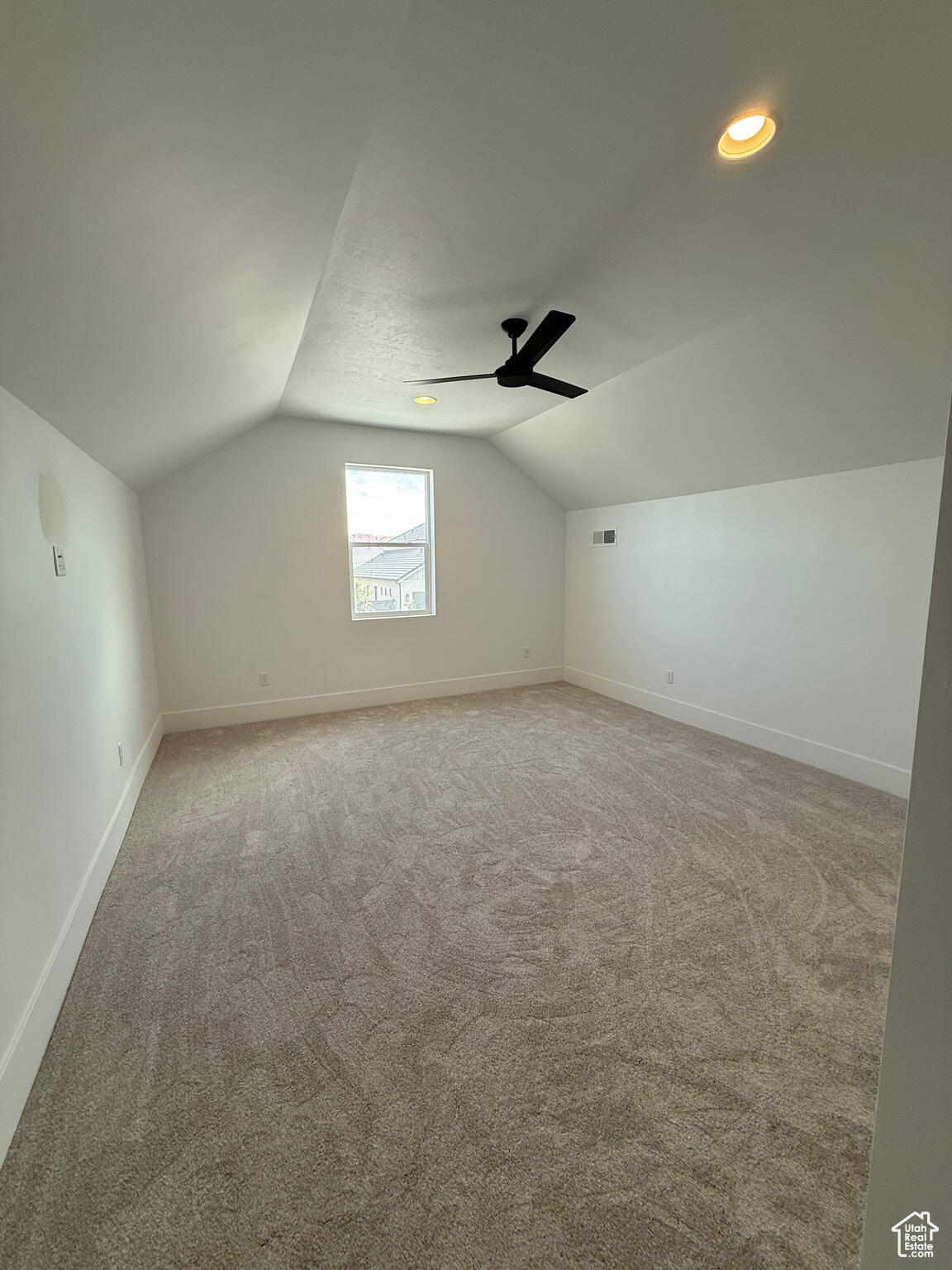 HAWKEYE POINTE SUB - Residential