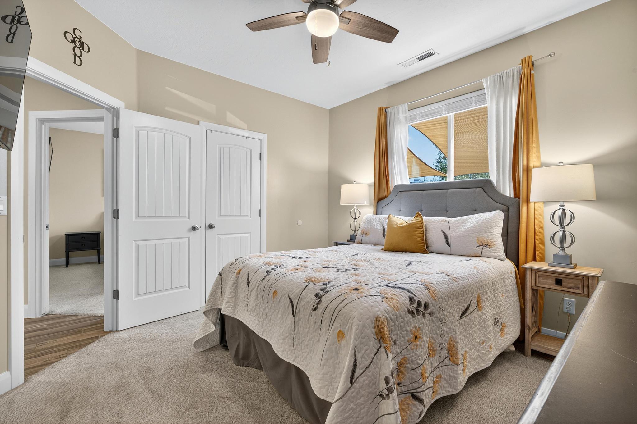 ZIONS GATE ESTATES - Residential