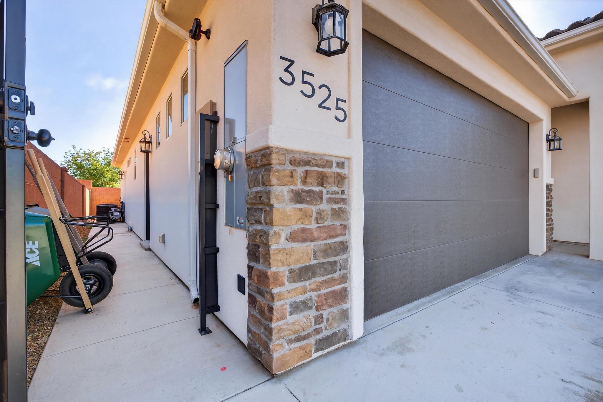 ZIONS GATE ESTATES - Residential