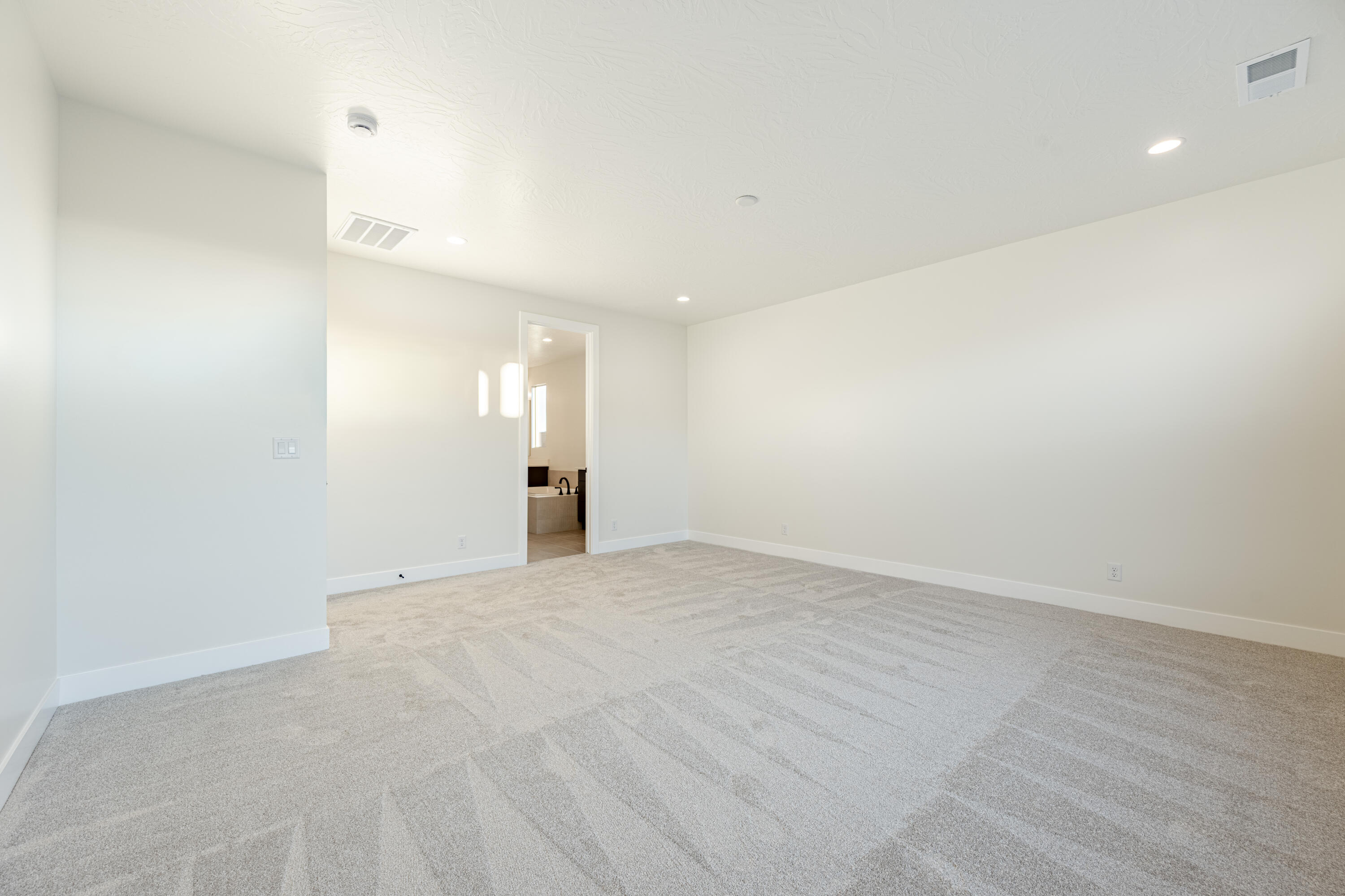 SOLIS AT CORAL CANYON - Residential