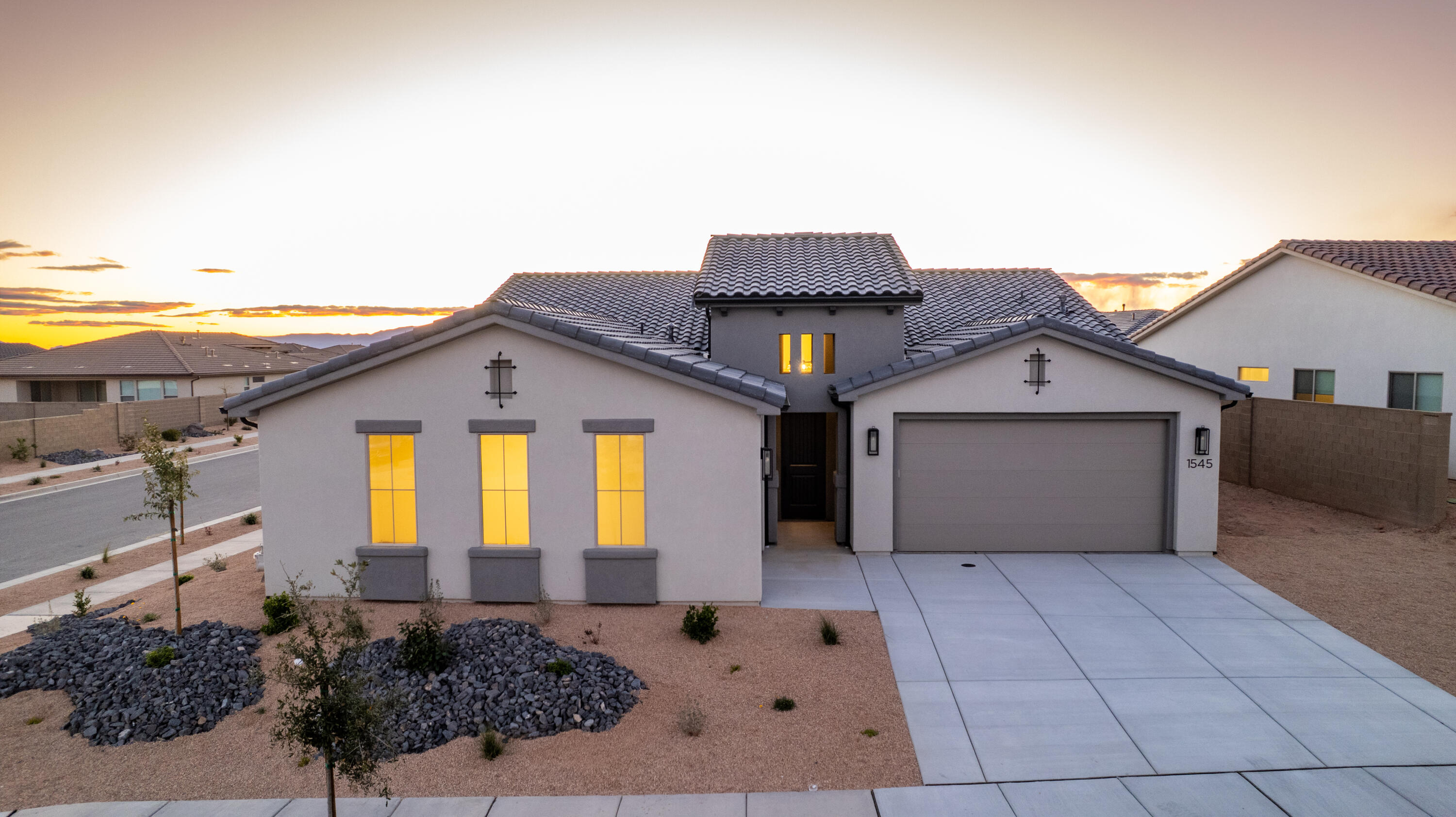 SOLIS AT CORAL CANYON - Residential