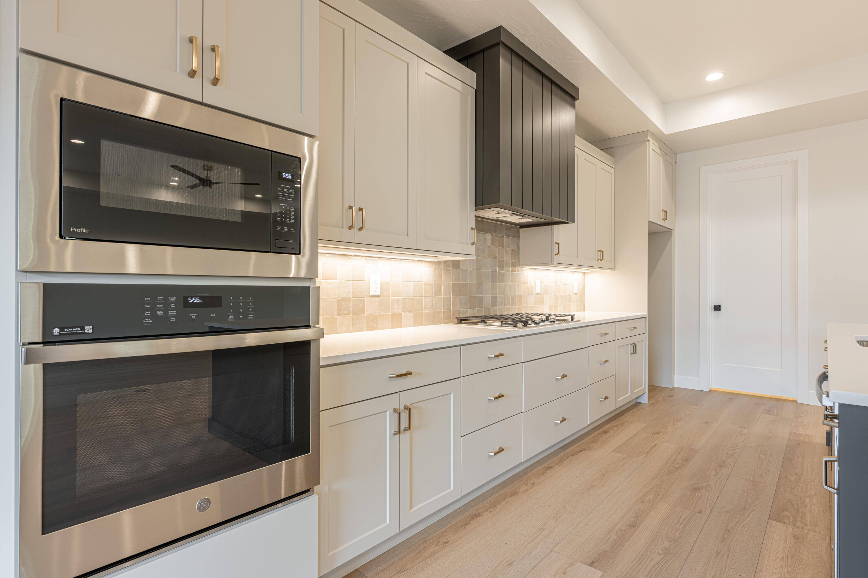 SOLIS AT CORAL CANYON - Residential