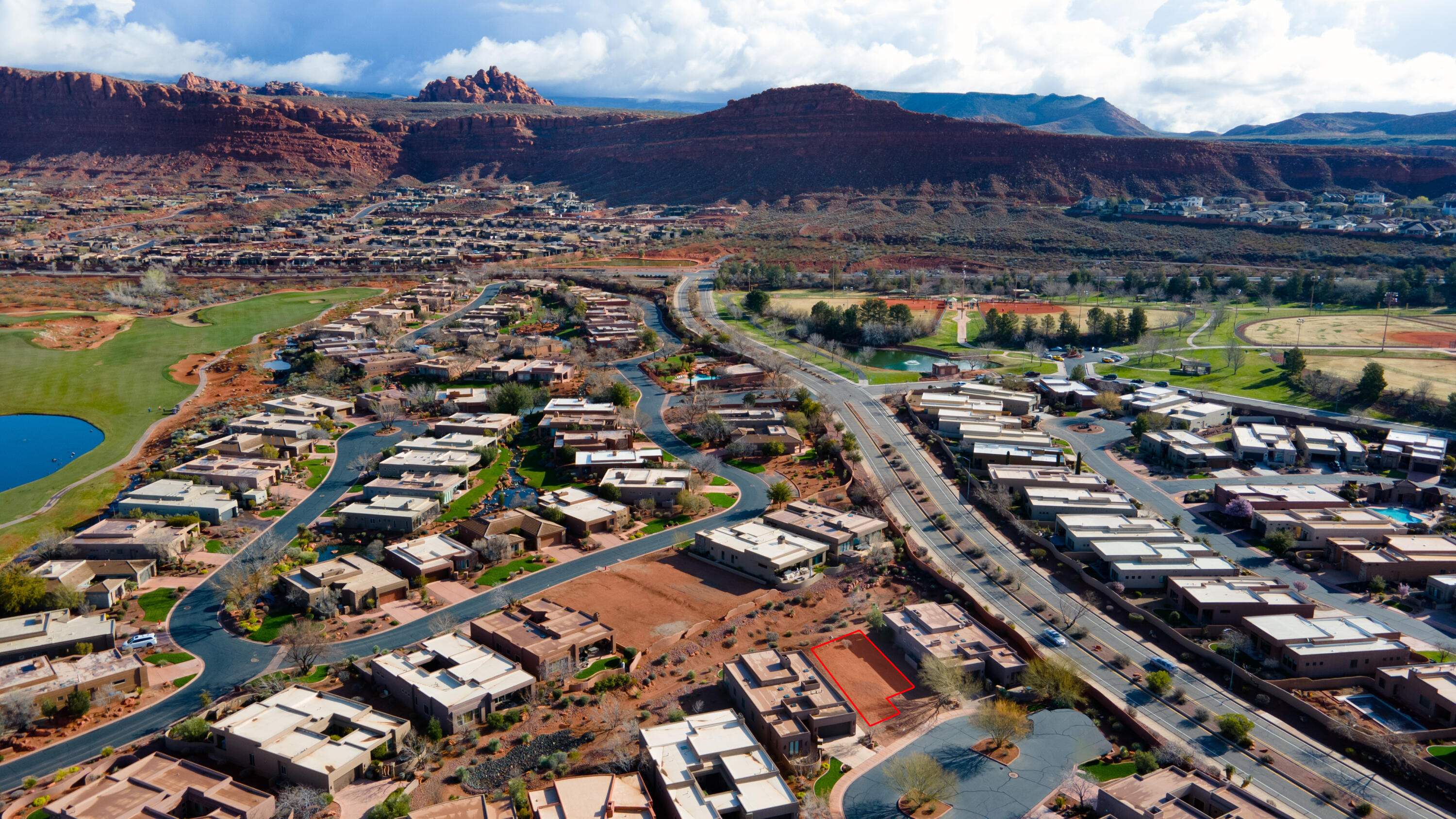 TOROWEAP AT ENTRADA - Land