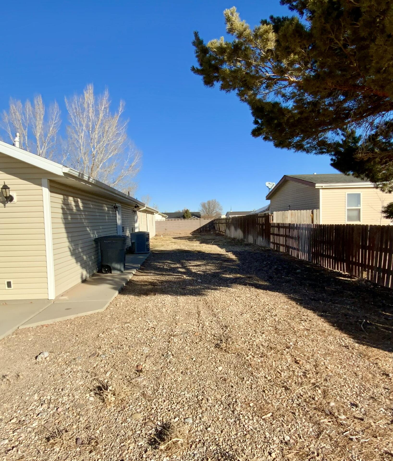 RED SLATE ESTATES - Residential