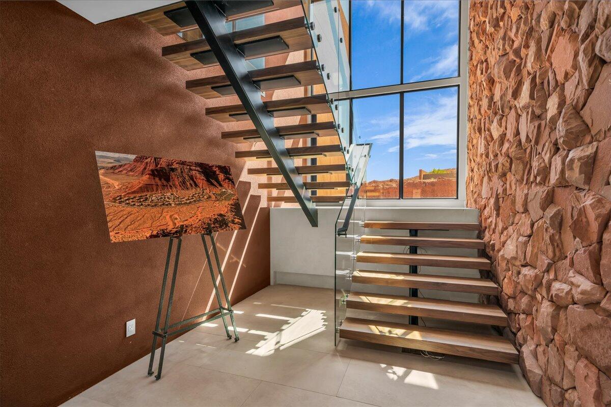 SENTIERRE PADRE CANYON - Residential