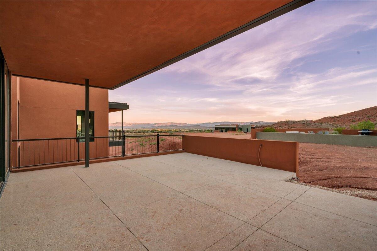 SENTIERRE PADRE CANYON - Residential