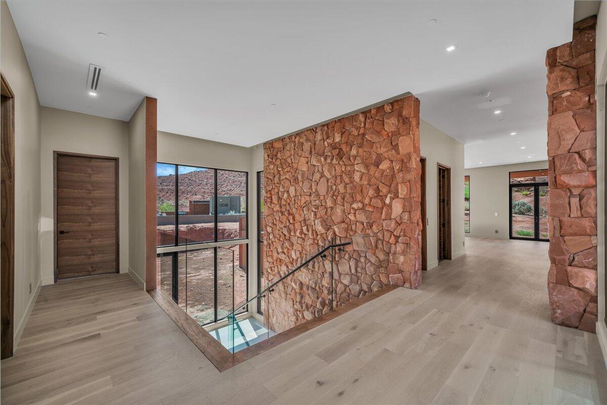 SENTIERRE PADRE CANYON - Residential