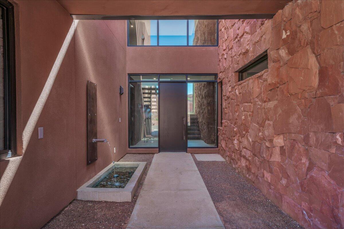 SENTIERRE PADRE CANYON - Residential