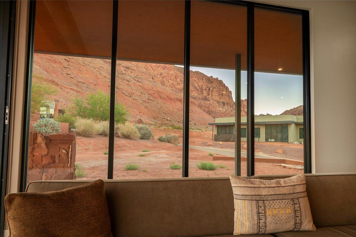 SENTIERRE PADRE CANYON - Residential