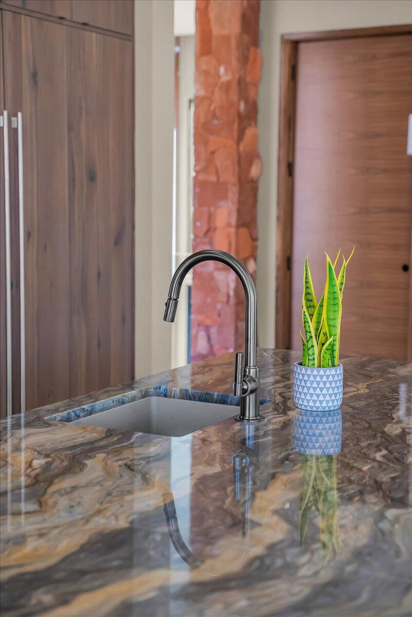 SENTIERRE PADRE CANYON - Residential