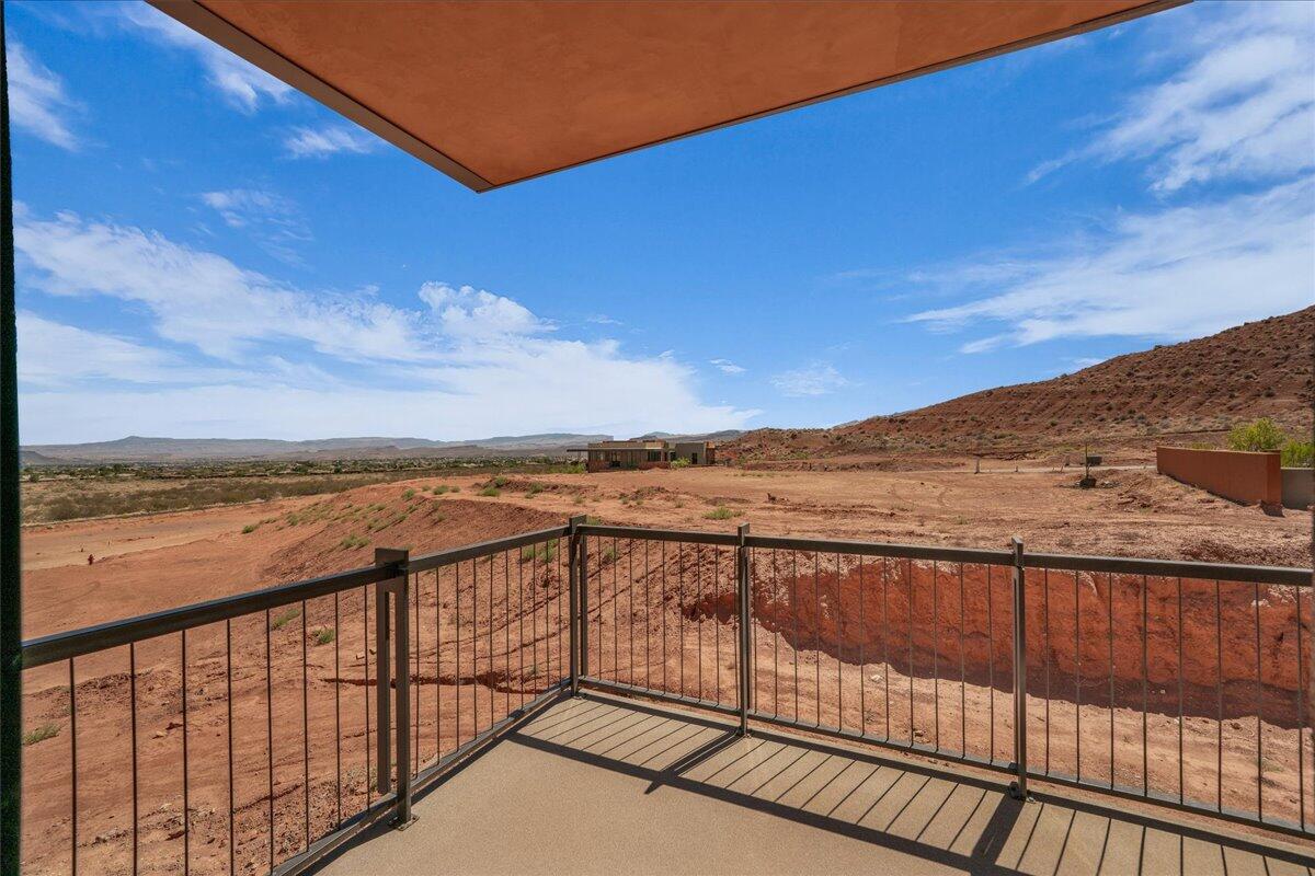 SENTIERRE PADRE CANYON - Residential