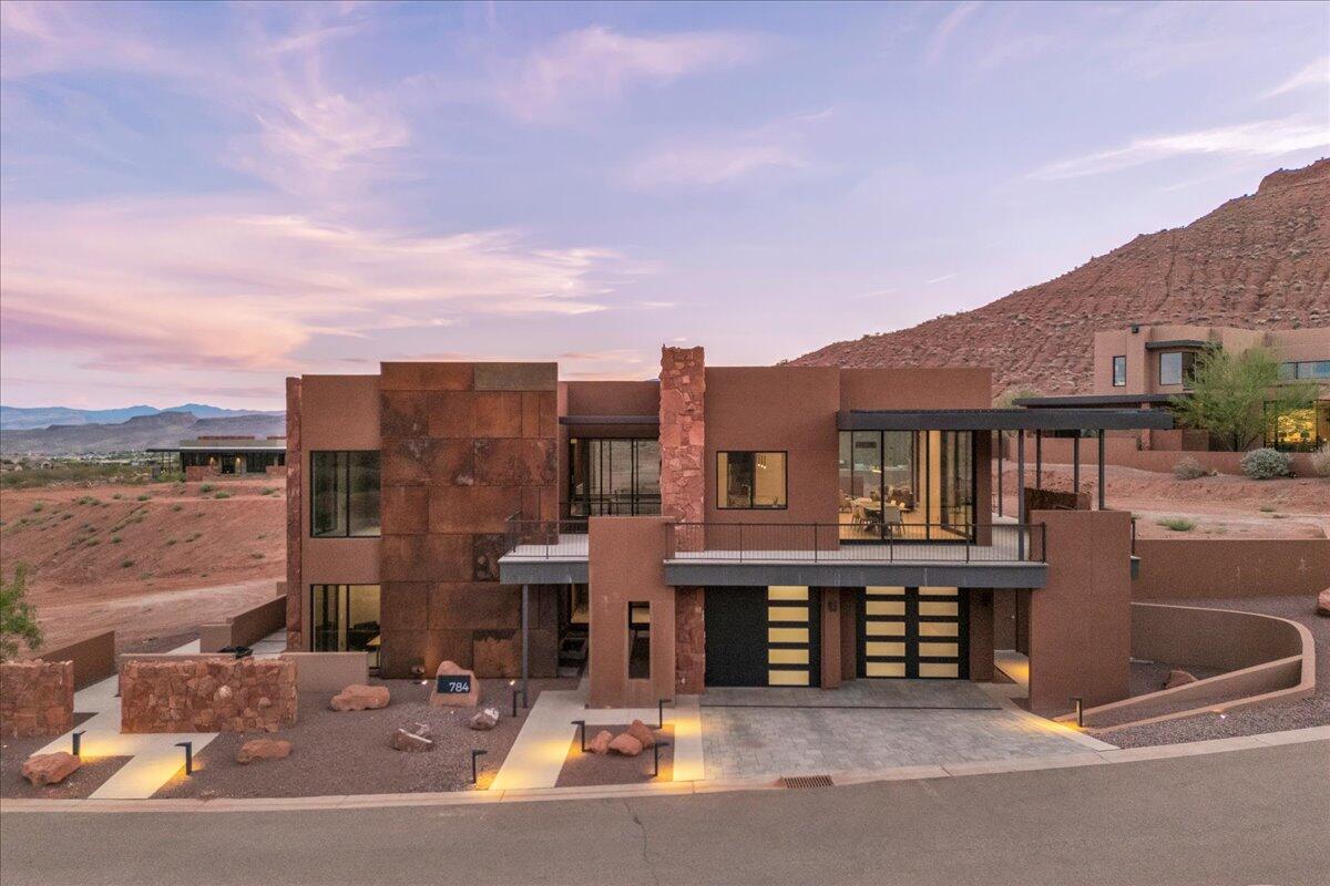 SENTIERRE PADRE CANYON - Residential