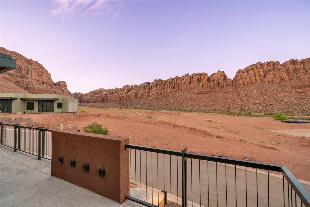 SENTIERRE PADRE CANYON - Residential