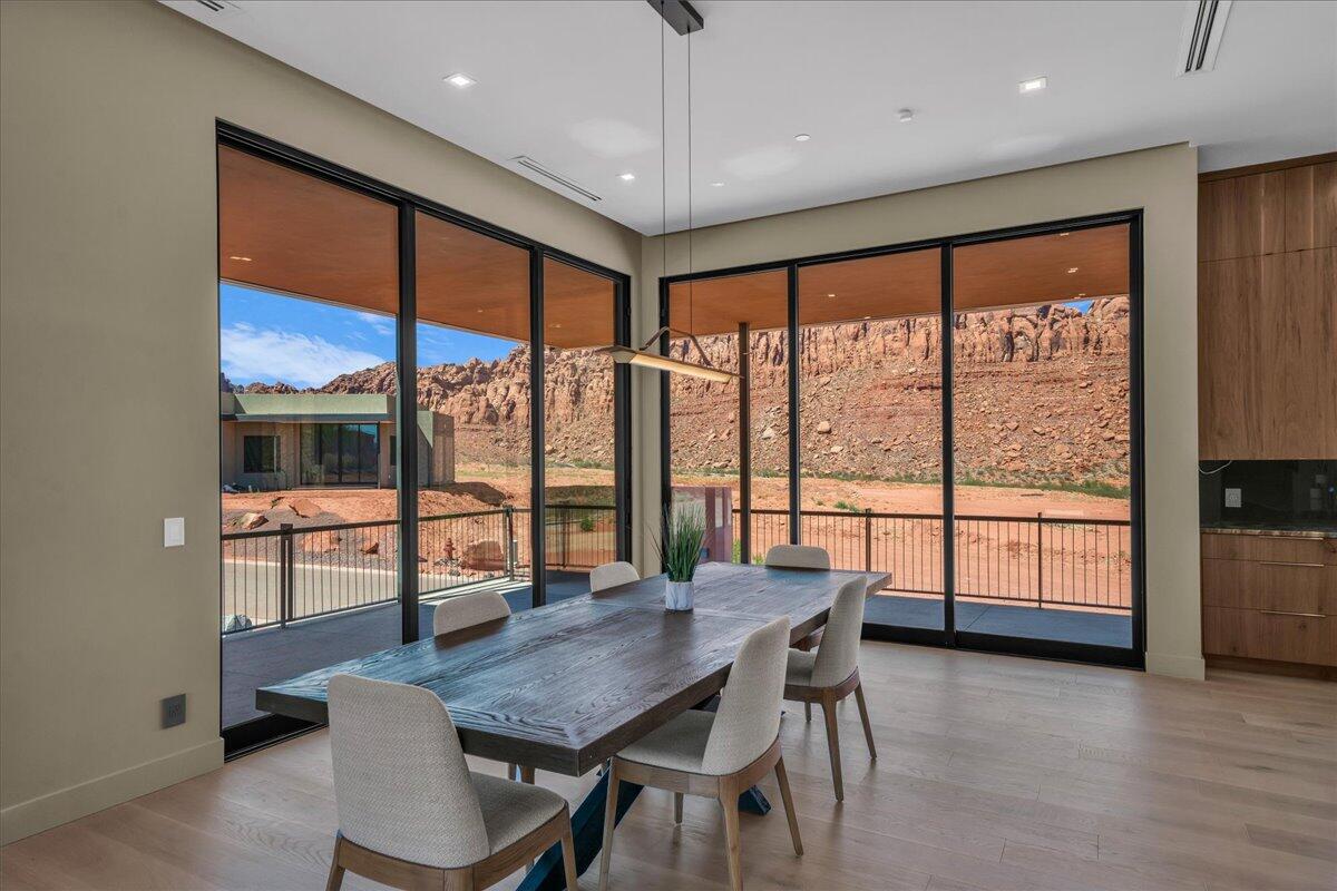 SENTIERRE PADRE CANYON - Residential