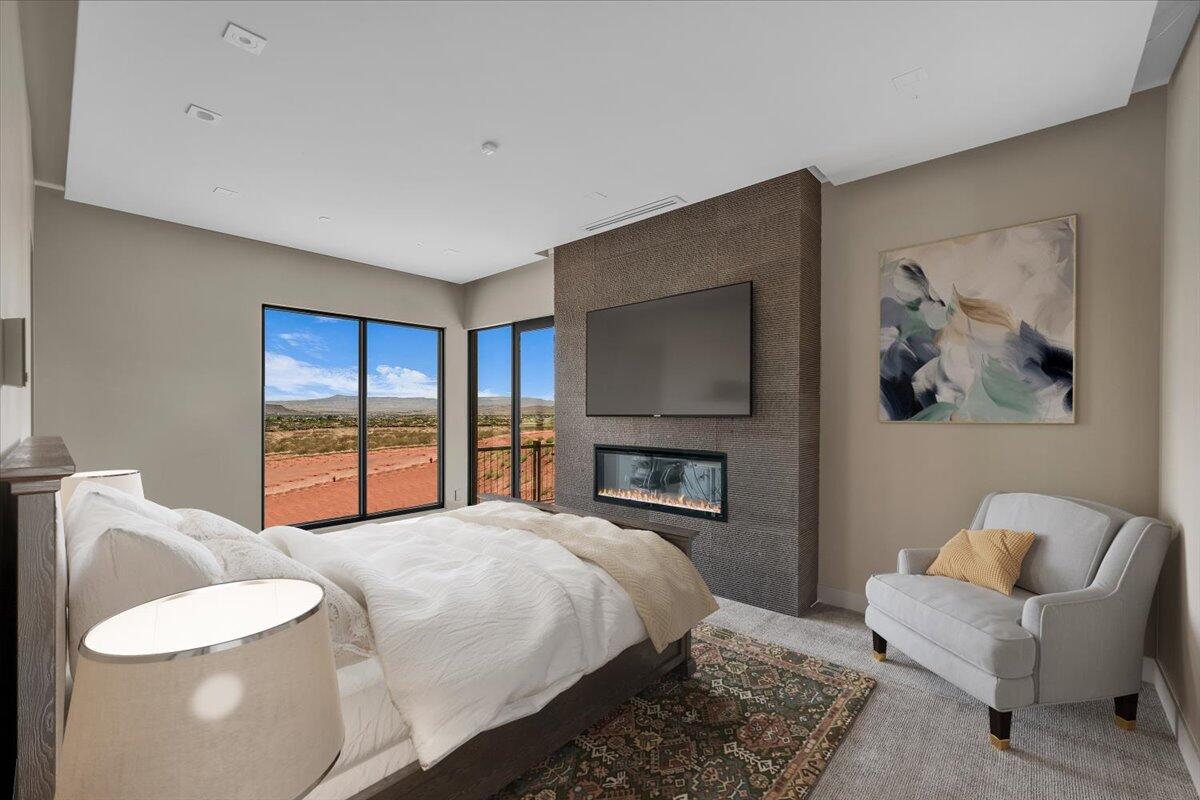 SENTIERRE PADRE CANYON - Residential