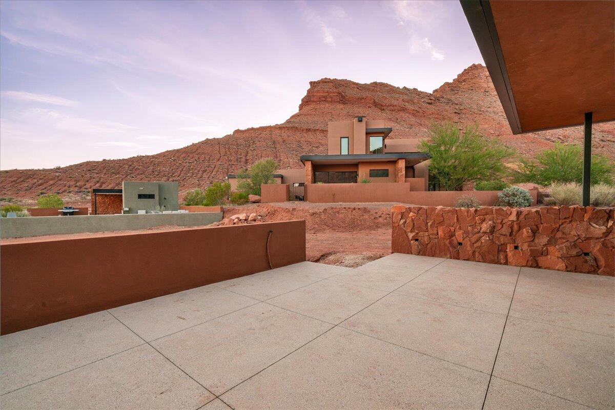 SENTIERRE PADRE CANYON - Residential