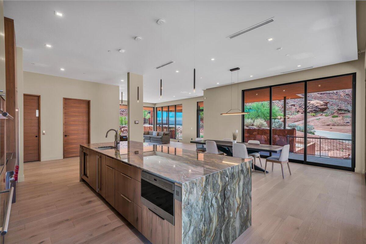 SENTIERRE PADRE CANYON - Residential