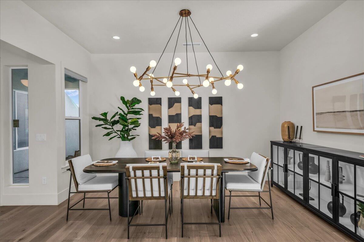 SHOOTING STAR - Residential