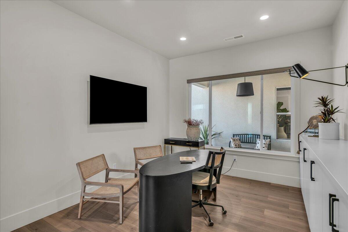 SHOOTING STAR - Residential