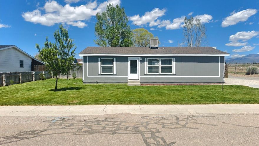 Charming, newly remodeled manufactured home offering 3 bedrooms and 2 bathrooms, situated on a spacious 0.25-acre lot in Beaver, Utah. This move-in-ready property features brand-new flooring with fresh interior & exterior paint. Enjoy the generous outdoor space with plenty of room for parking, gardening. A great opportunity for comfortable living with small-town charm!