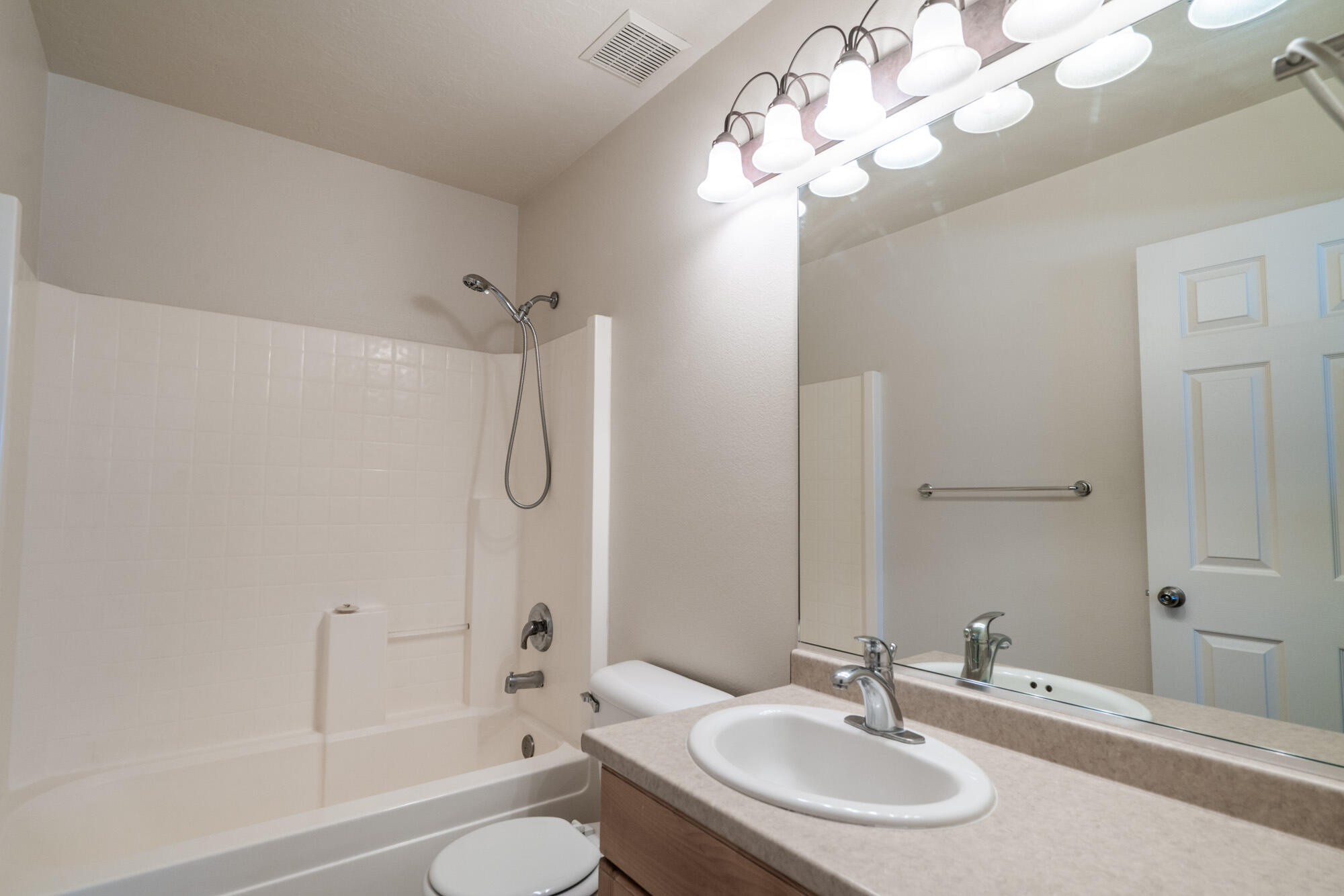 LEXINGTON HILLS TOWNHOMES - Residential