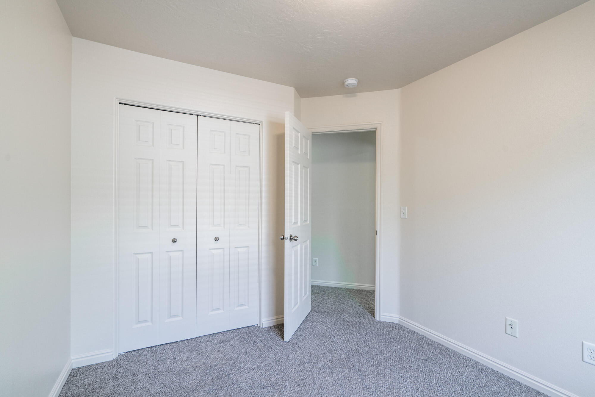LEXINGTON HILLS TOWNHOMES - Residential