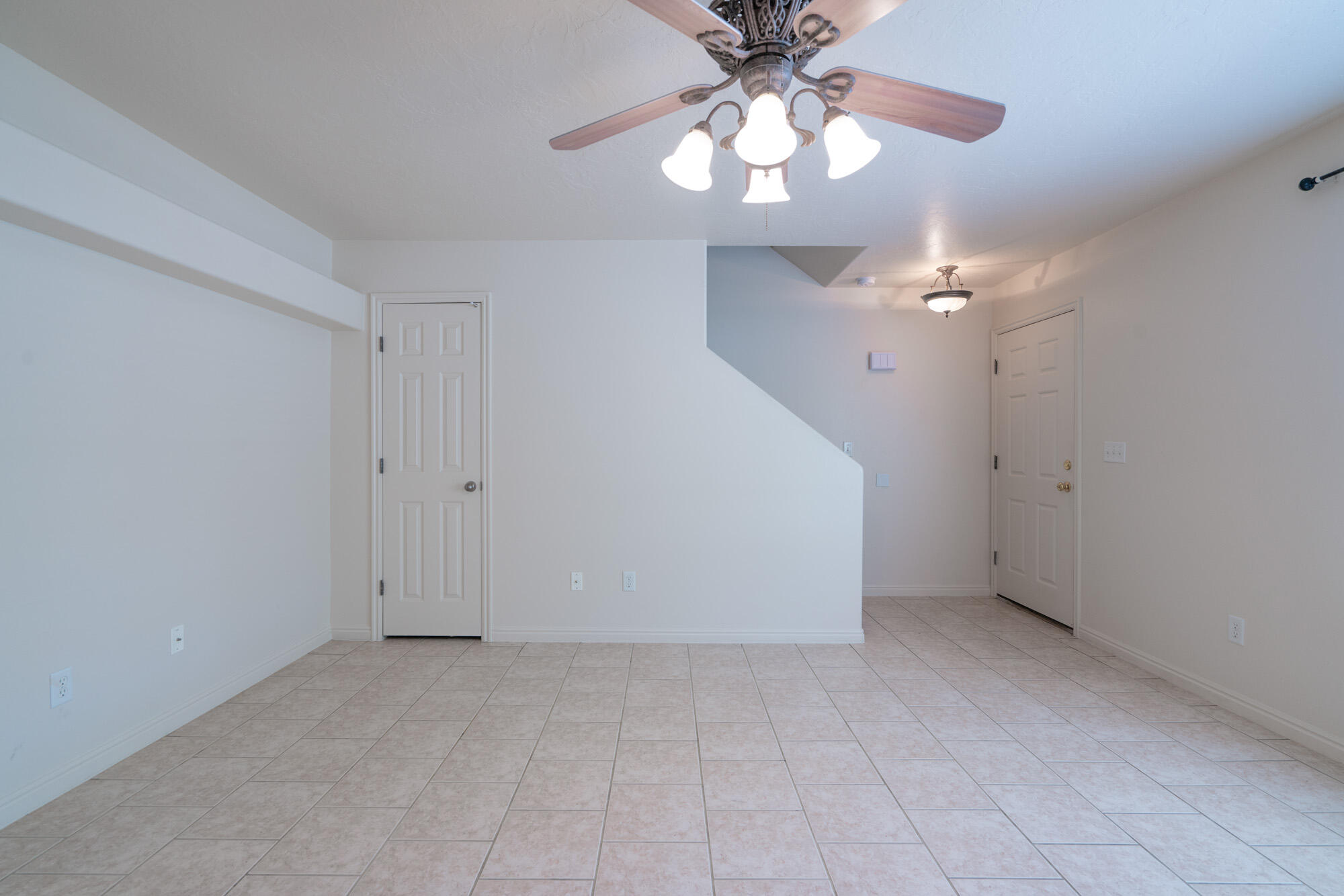 LEXINGTON HILLS TOWNHOMES - Residential