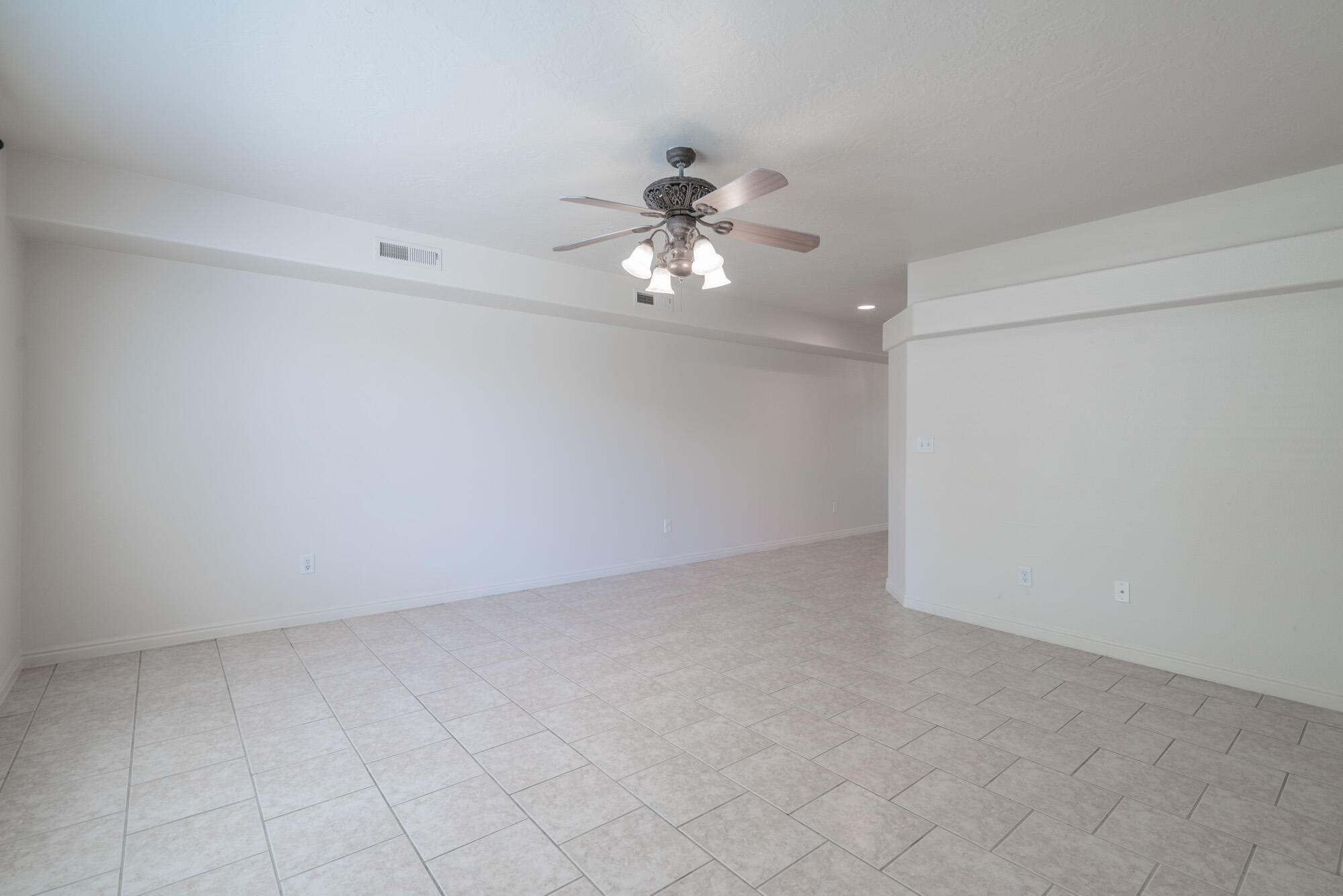 LEXINGTON HILLS TOWNHOMES - Residential