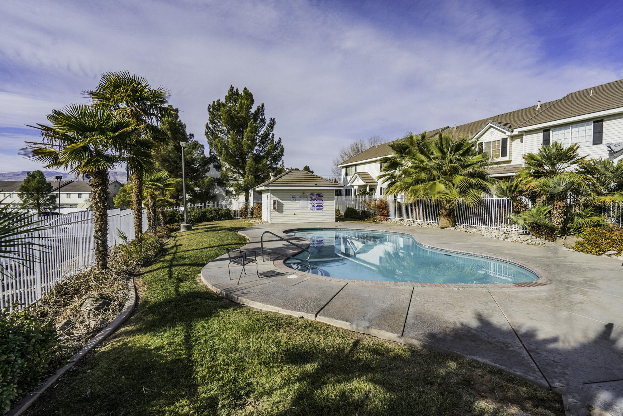 LEXINGTON HILLS TOWNHOMES - Residential