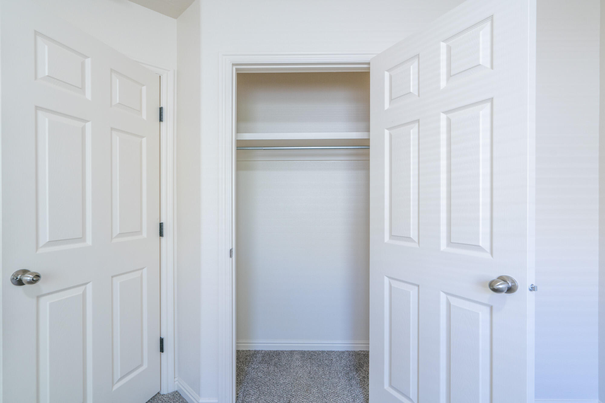 LEXINGTON HILLS TOWNHOMES - Residential