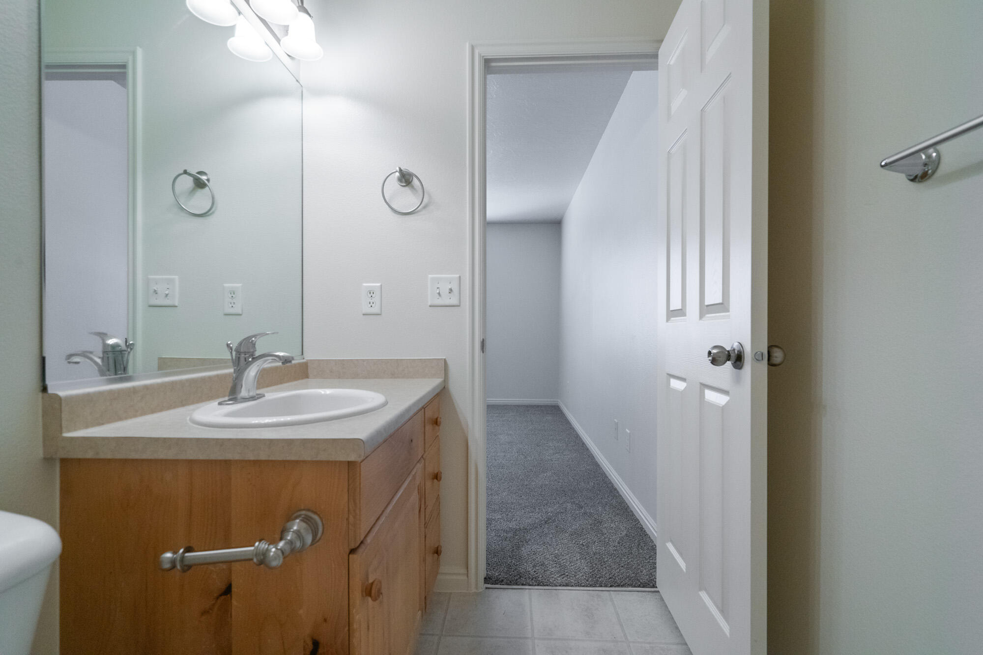 LEXINGTON HILLS TOWNHOMES - Residential