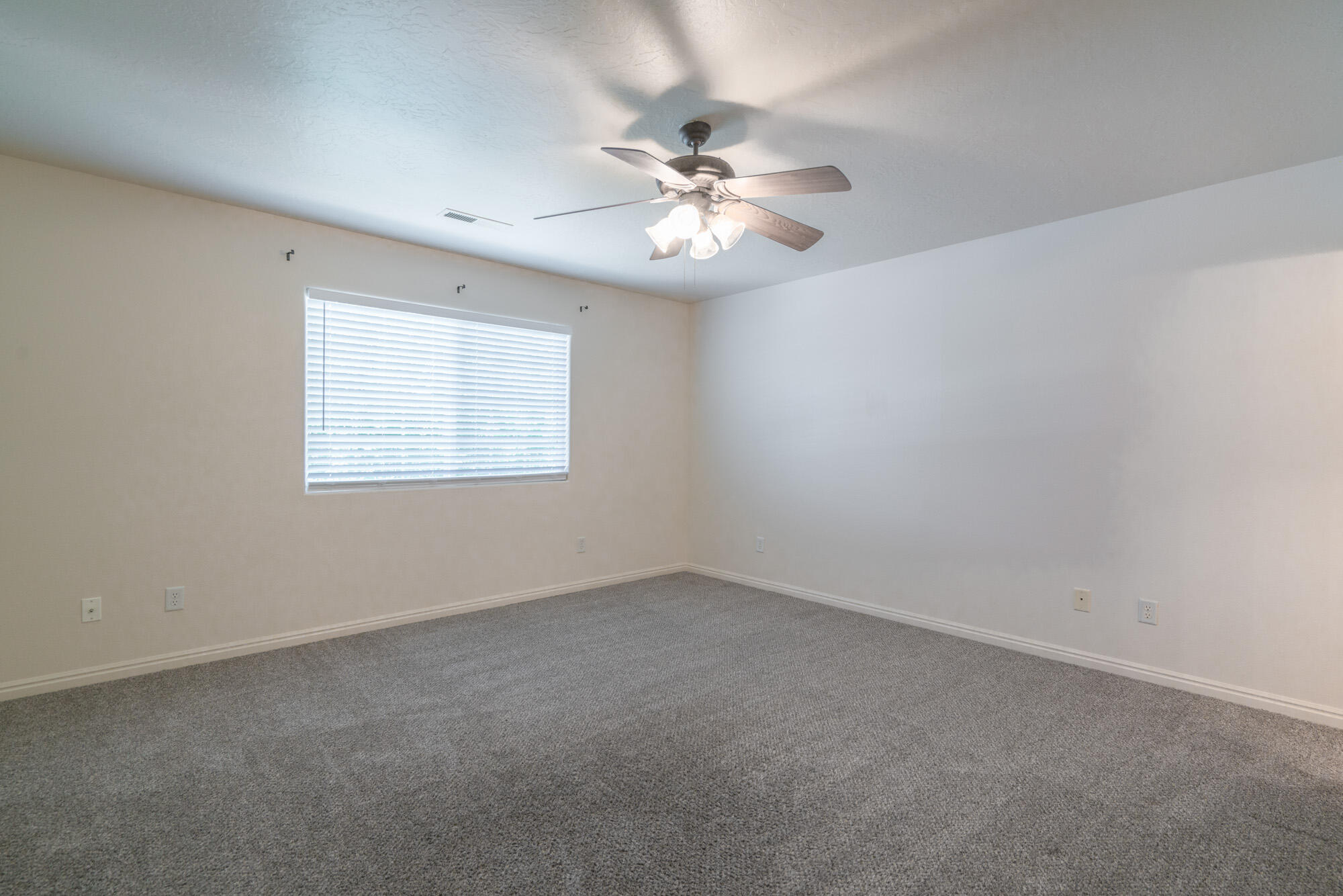 LEXINGTON HILLS TOWNHOMES - Residential