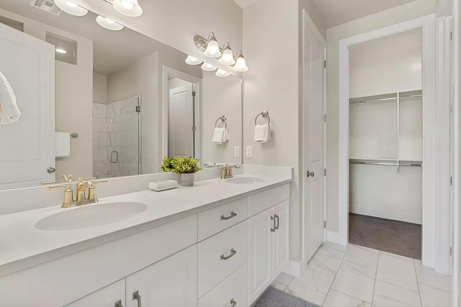 ESCONDIDO AT SIENNA HILLS - Residential