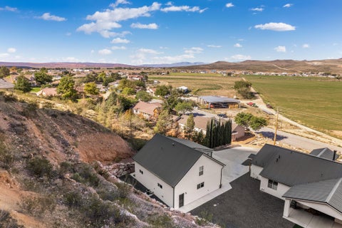 Tiny photo for 1781 S Angell Heights DR, Hurricane, UT 84737 (MLS # 26-277196)