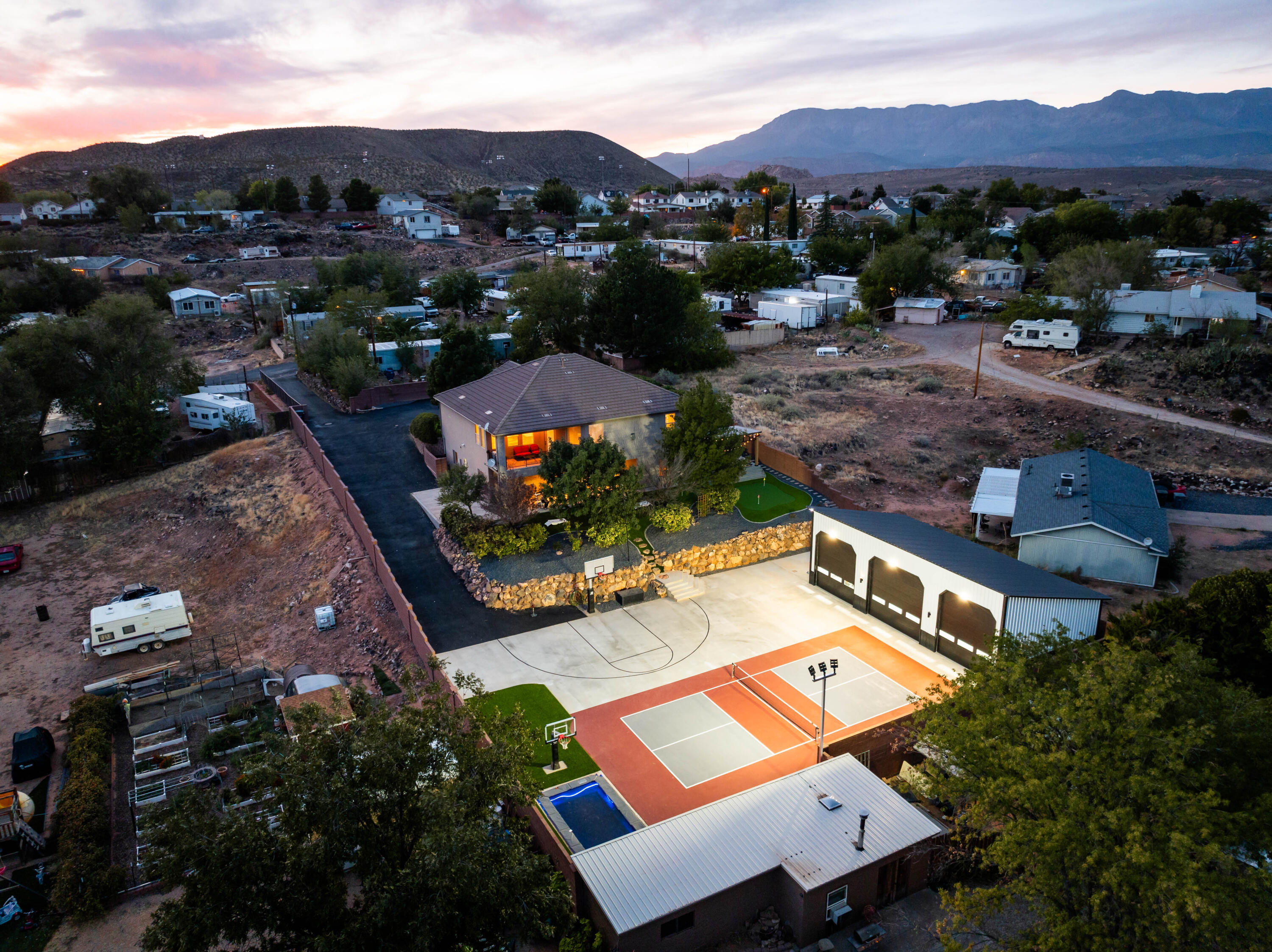 HURRICANE TOWNSITE - Residential