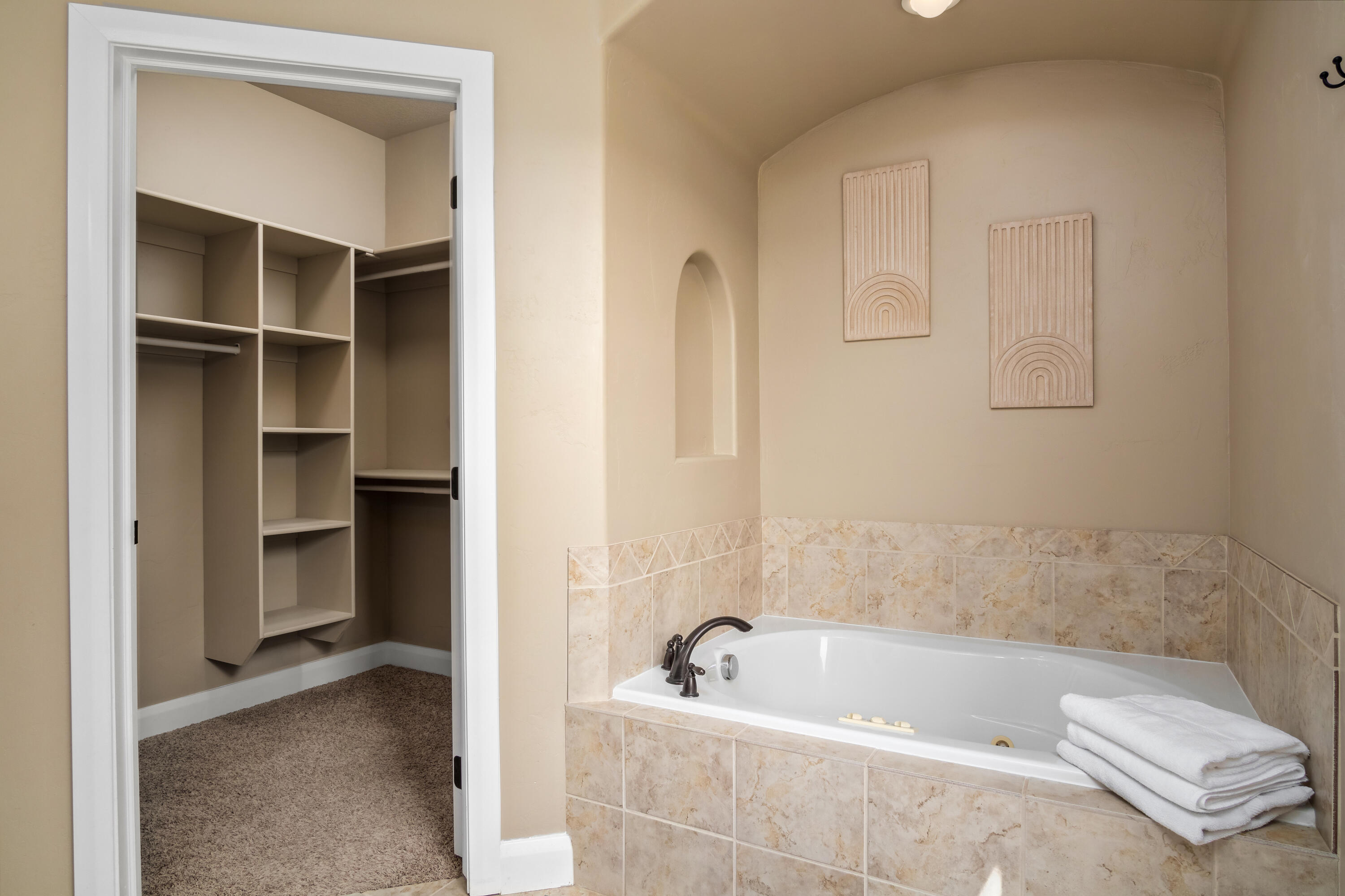 HURRICANE TOWNSITE - Residential