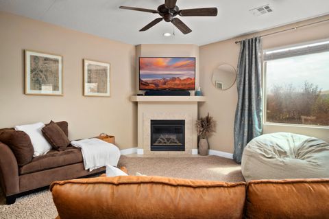 Tiny photo for 840 N MAIN ST, Hurricane, UT 84737 (MLS # 26-268541)