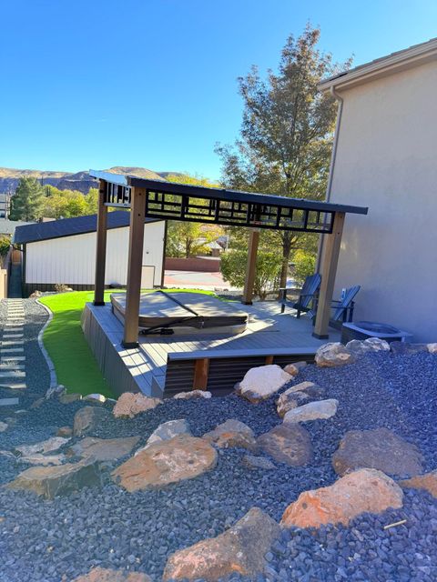 Tiny photo for 840 N MAIN ST, Hurricane, UT 84737 (MLS # 26-268541)