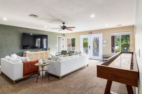 Tiny photo for 840 N MAIN ST, Hurricane, UT 84737 (MLS # 26-268541)