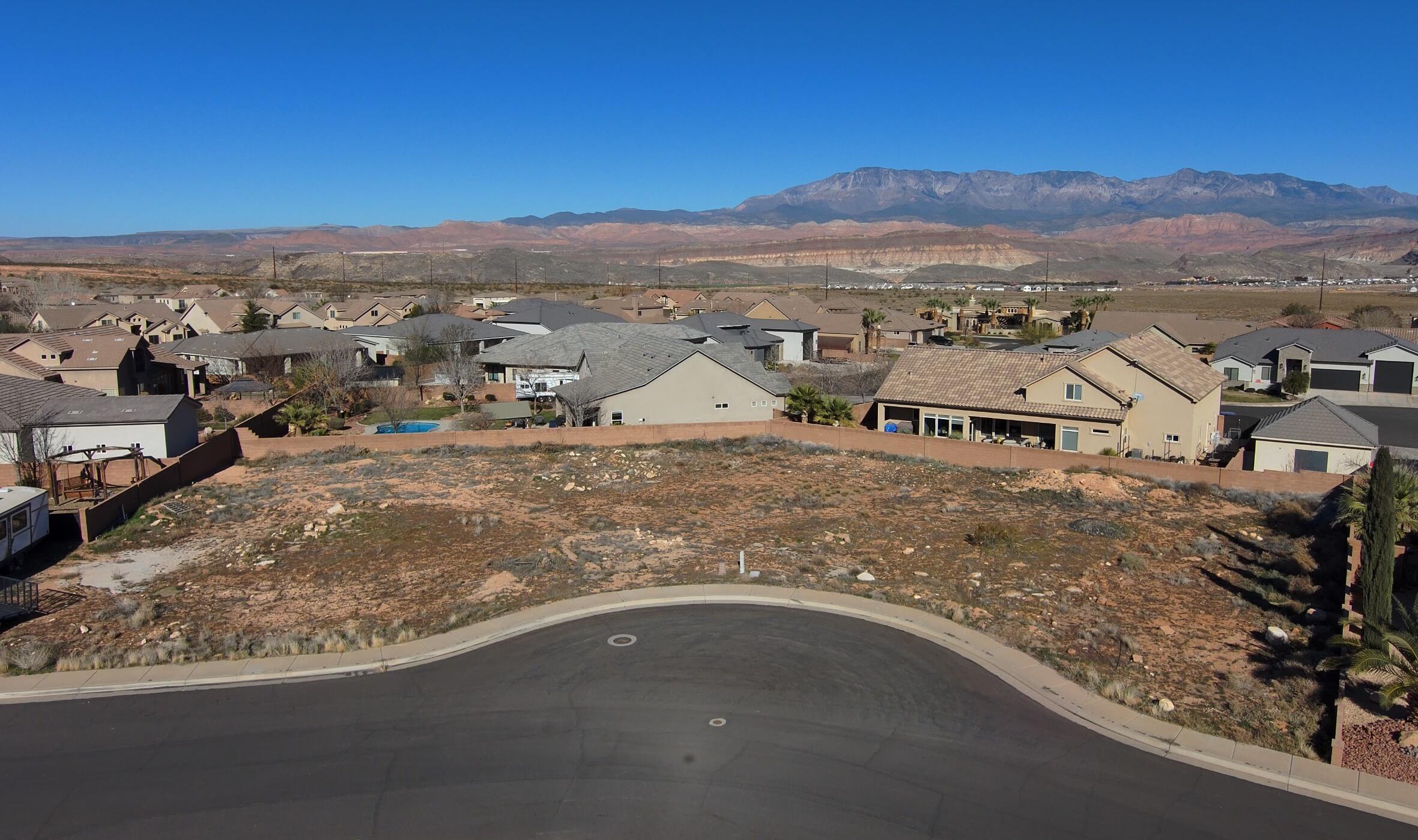 DIXIE SPRINGS - Land