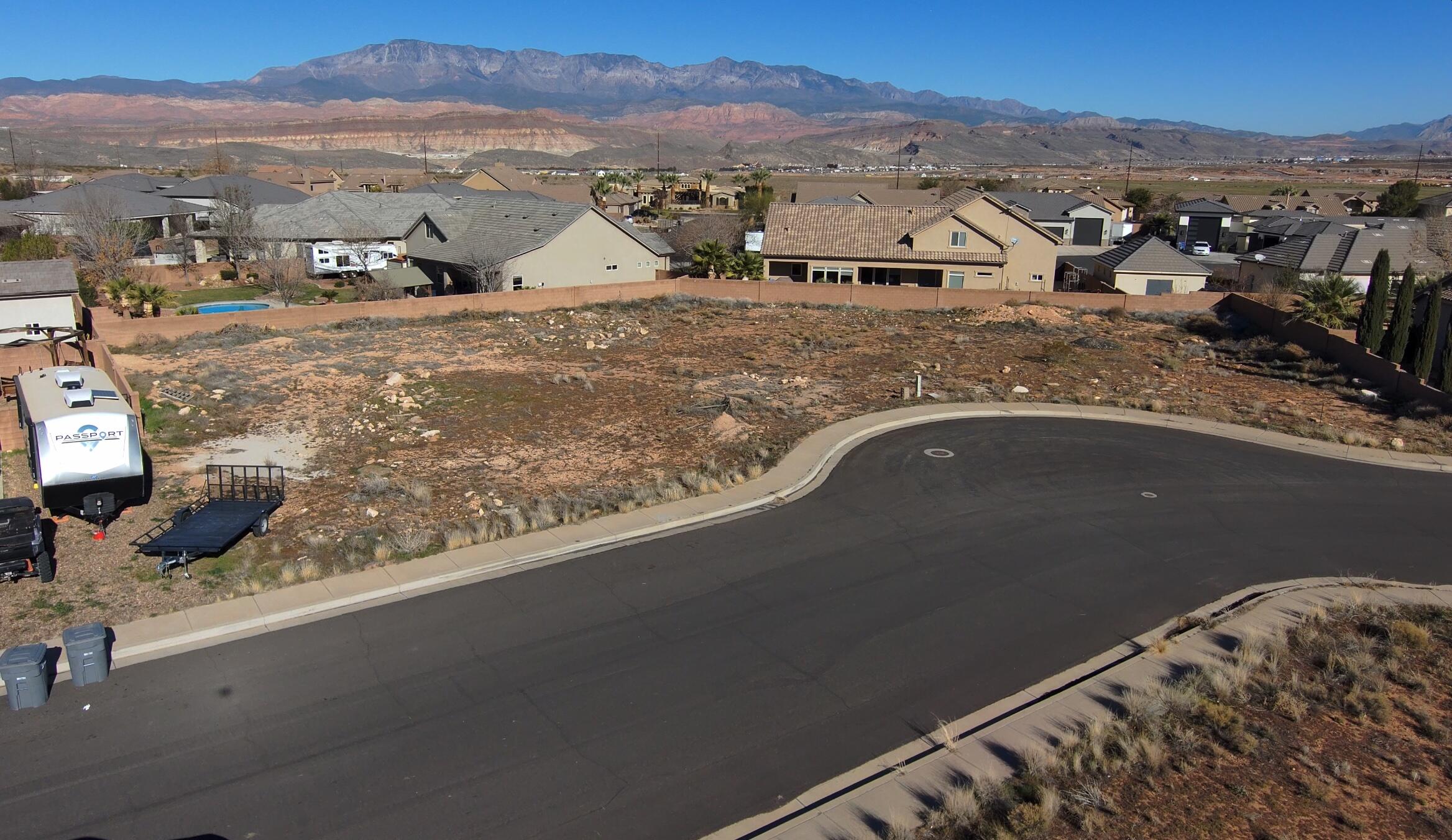 DIXIE SPRINGS - Land