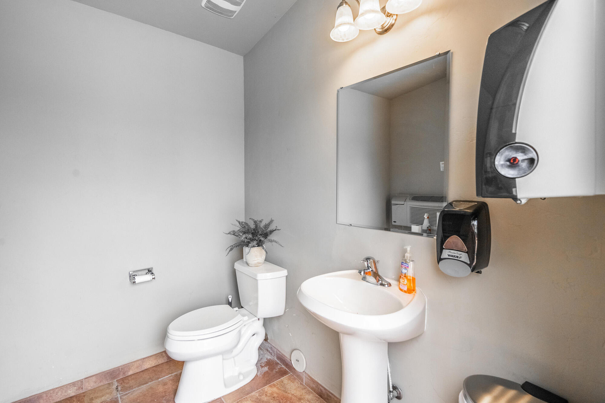 POINT VISTA CONDOS - Residential