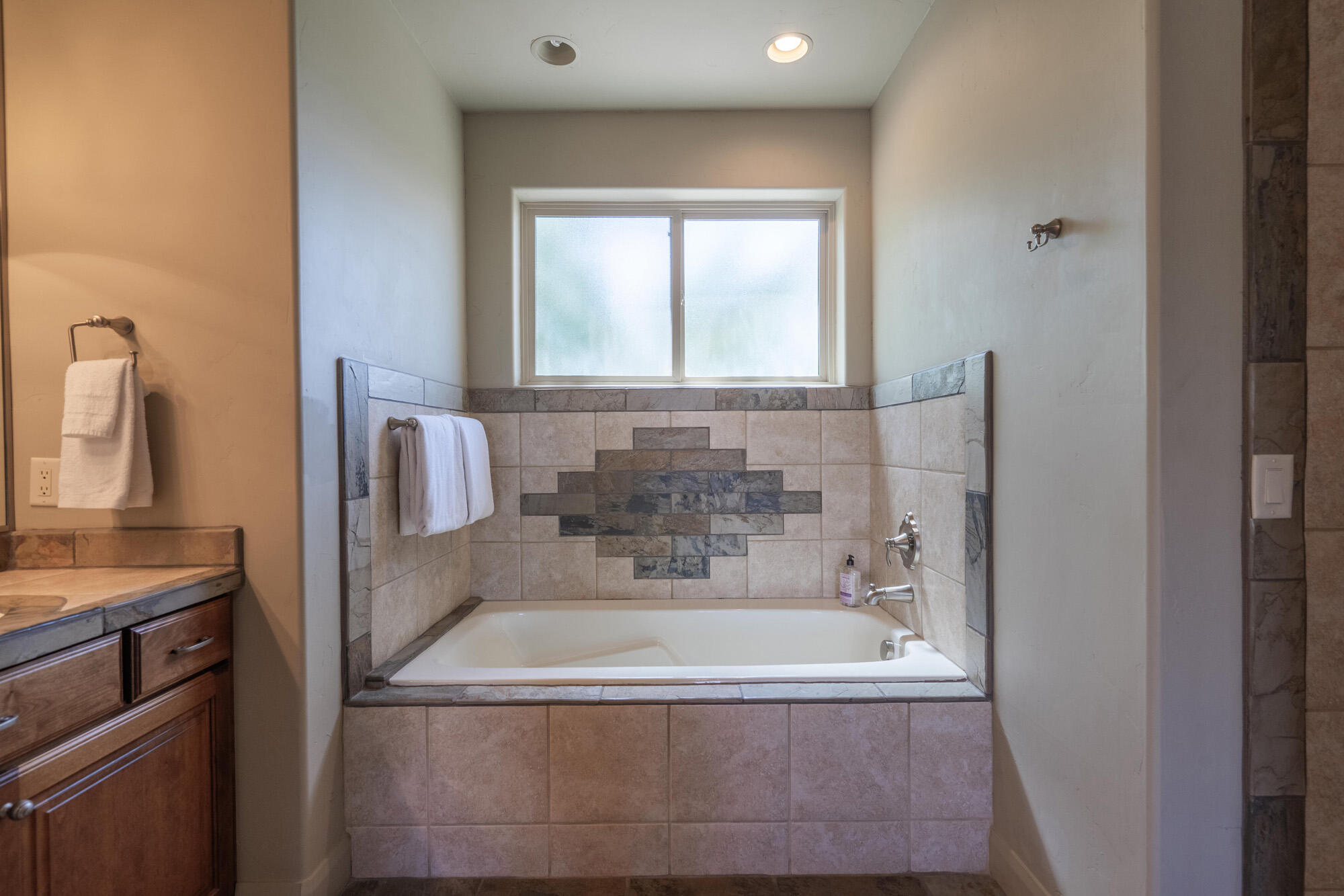 POINT VISTA CONDOS - Residential