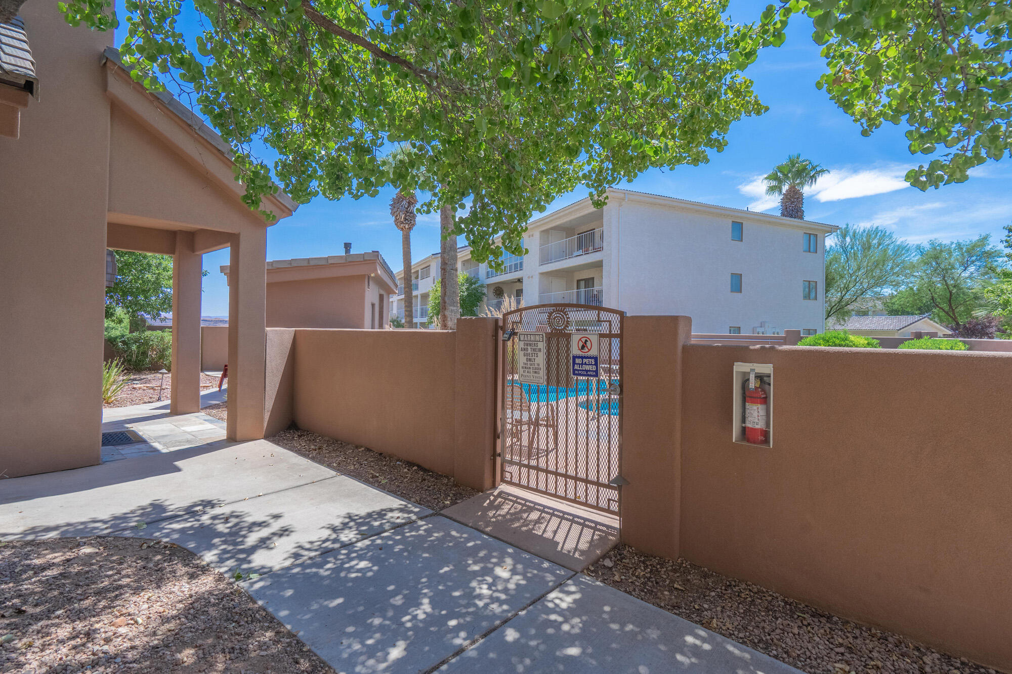 POINT VISTA CONDOS - Residential